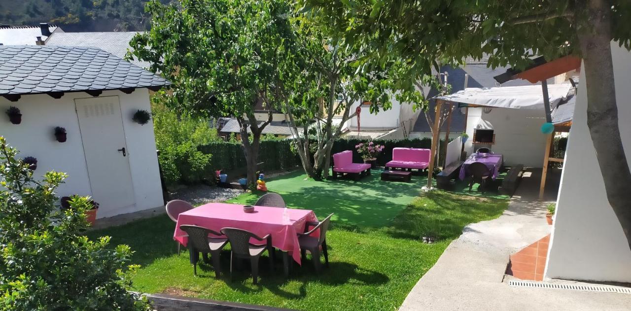 Albergue El Castillo ビジャフランカ・デル・ビエルソ エクステリア 写真